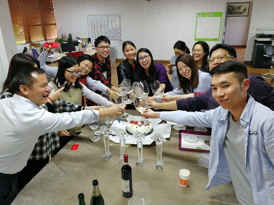 �˲�����ҵ��չ���� �����ֿ������ҵ�ľ�����ء���;���ʹ�������