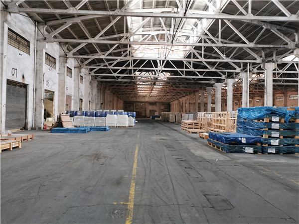 �����Ϻ��޴�3000ƽ�ֳ��⣨�ʺϸ߶˱�Ҫ�йֿܲ�Ŀͻ���