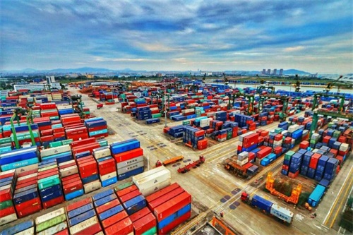 前5个月拉萨表贸进出口总值做了几多亿？