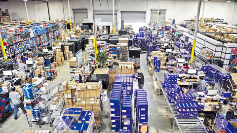 分解疫情下跨境电商若何「跑赢大视坠