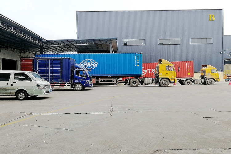 2021年10月，我司与中美华*签定《仓储服务合同》