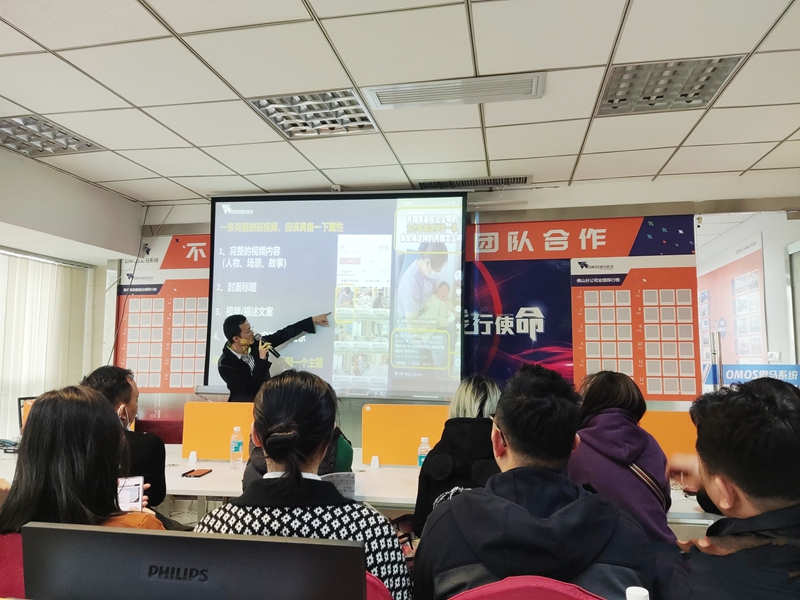 拉萨仓储营销中心表出进建新媒体运营