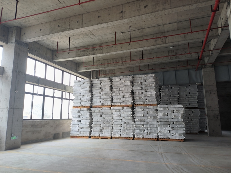 征途国际官网物流与客户签定棉纱托管仓储合同