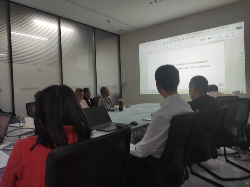 ��;���ʹ���������������֪ʶ��ѵ