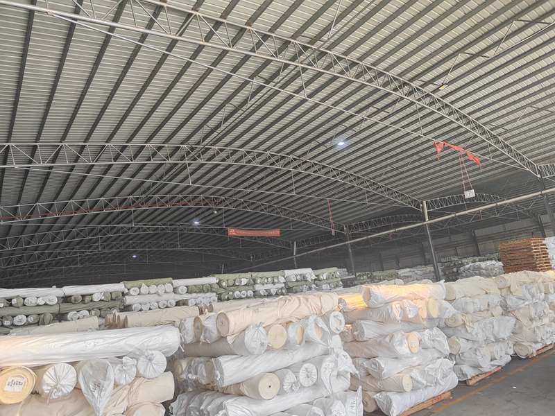 征途国际官网物流与客户布*鸟签定棉纱托管仓储合同