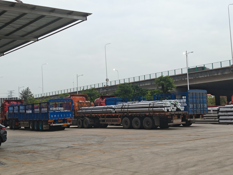 专业铝棒铝锭仓储服务，为您的金属资产保驾护航