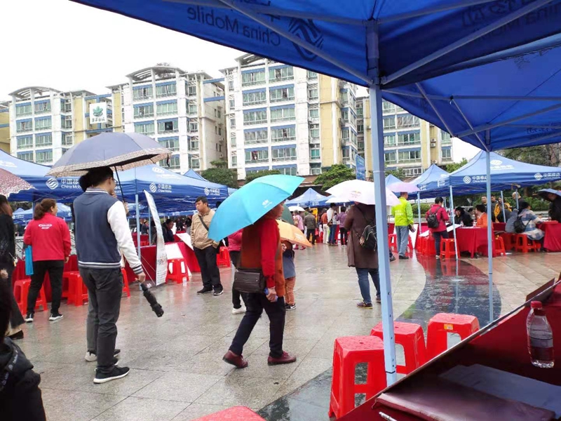 1552611997920646.jpg 招聘现场2.jpg