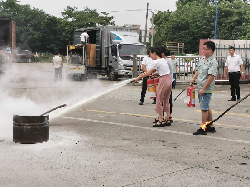 拉萨仓库出租企业消防演习
