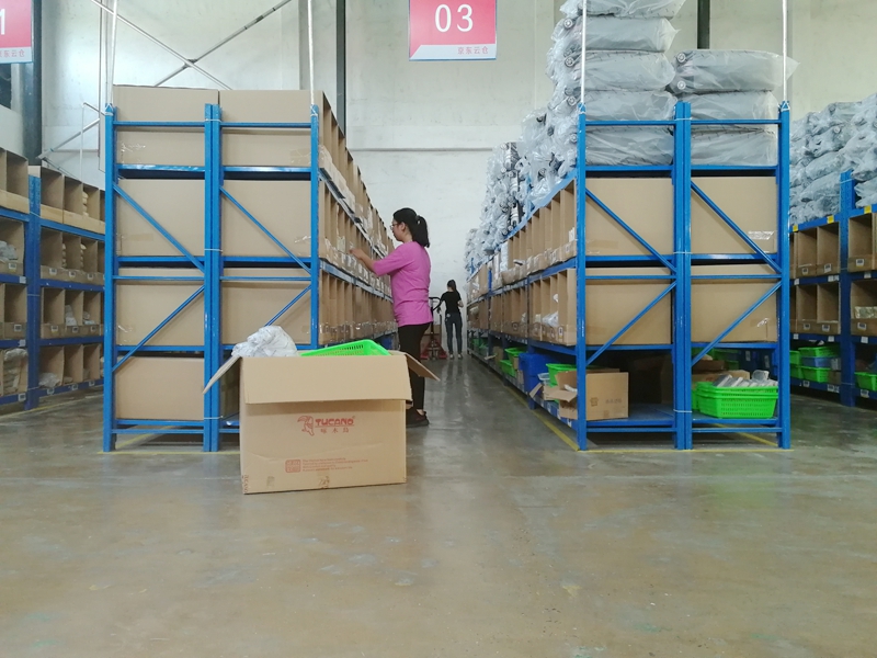 ÀÈø²Ö¿â³ö×â ÀÈø²Ö¿â³ö×â