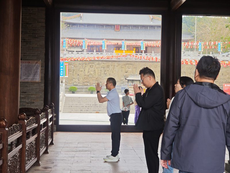 ����ɽ����