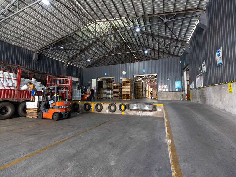 拉萨南庄仓库装卸区域